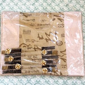Japanese Chopstick and Placemat Set of 5. From 2010 - Never Been Used!
